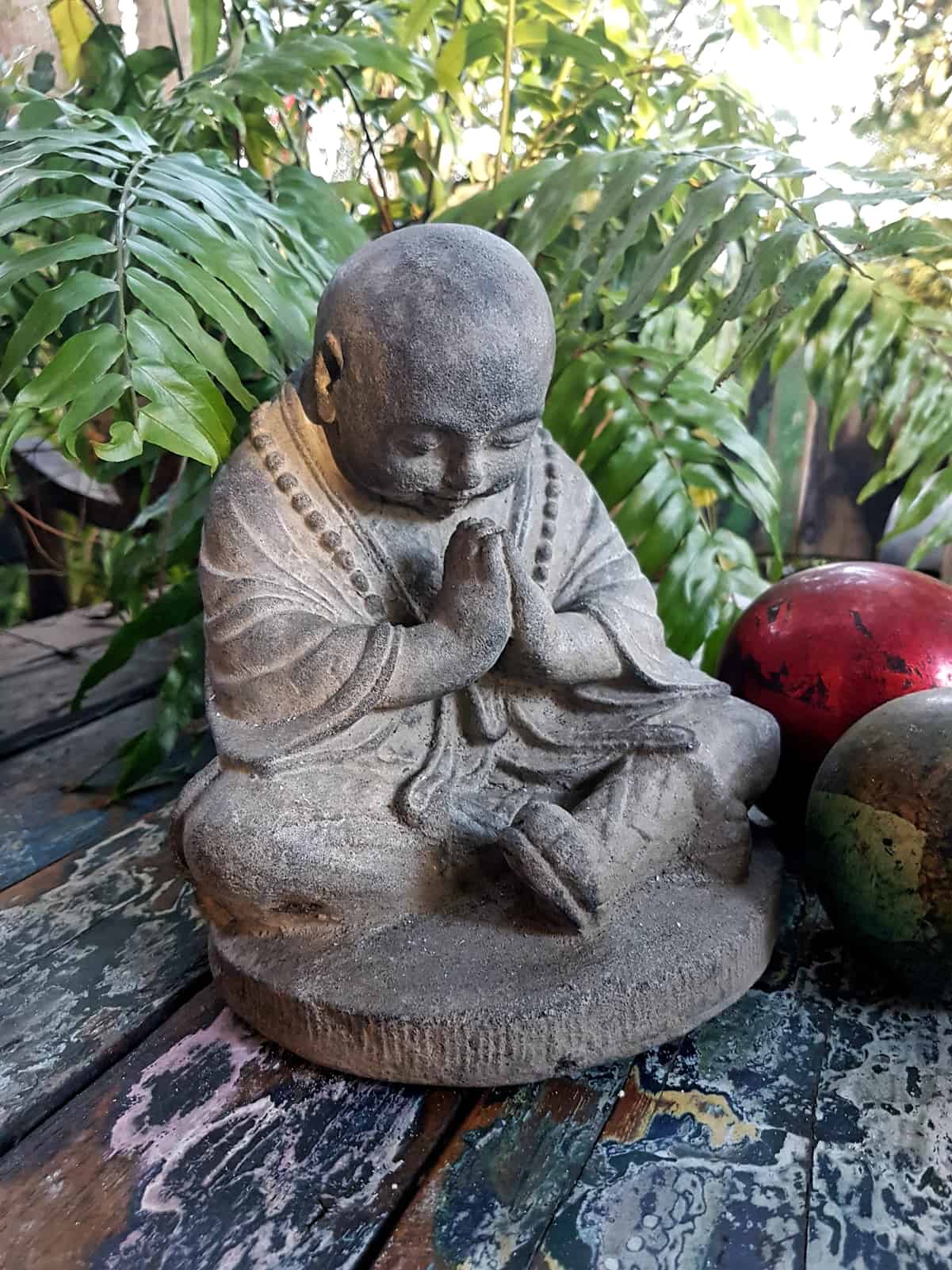 Praying Buddha 20x18cm • CasaPandan