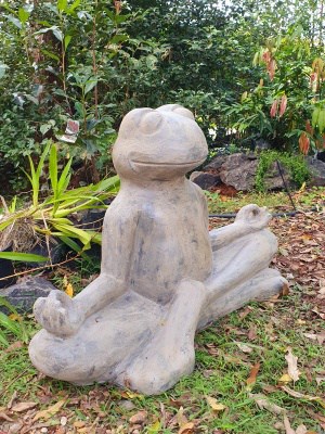 Meditating Frog Statue 100x65x30cm Let this calming frog help you find peace and calm. Made from (GRC) is a stone made from multiple elements