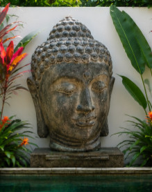 Enhance your space with the Large Buddha Head Statue - 100cm from CasaPandan, a calming symbol of peace and enlightenment. Transform your home today!