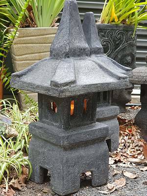 The Garden lantern 50x25cm CPS 51 is designed for both interior and outdoor use by the creative Balinese. Add power or a candle for a special glow.