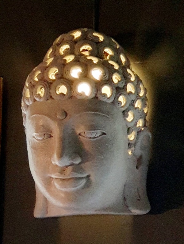 A stylish and fun addition to any home or garden. This Buddha Head Wall Light -CPS114 30cm will add a magical touch to your wall.