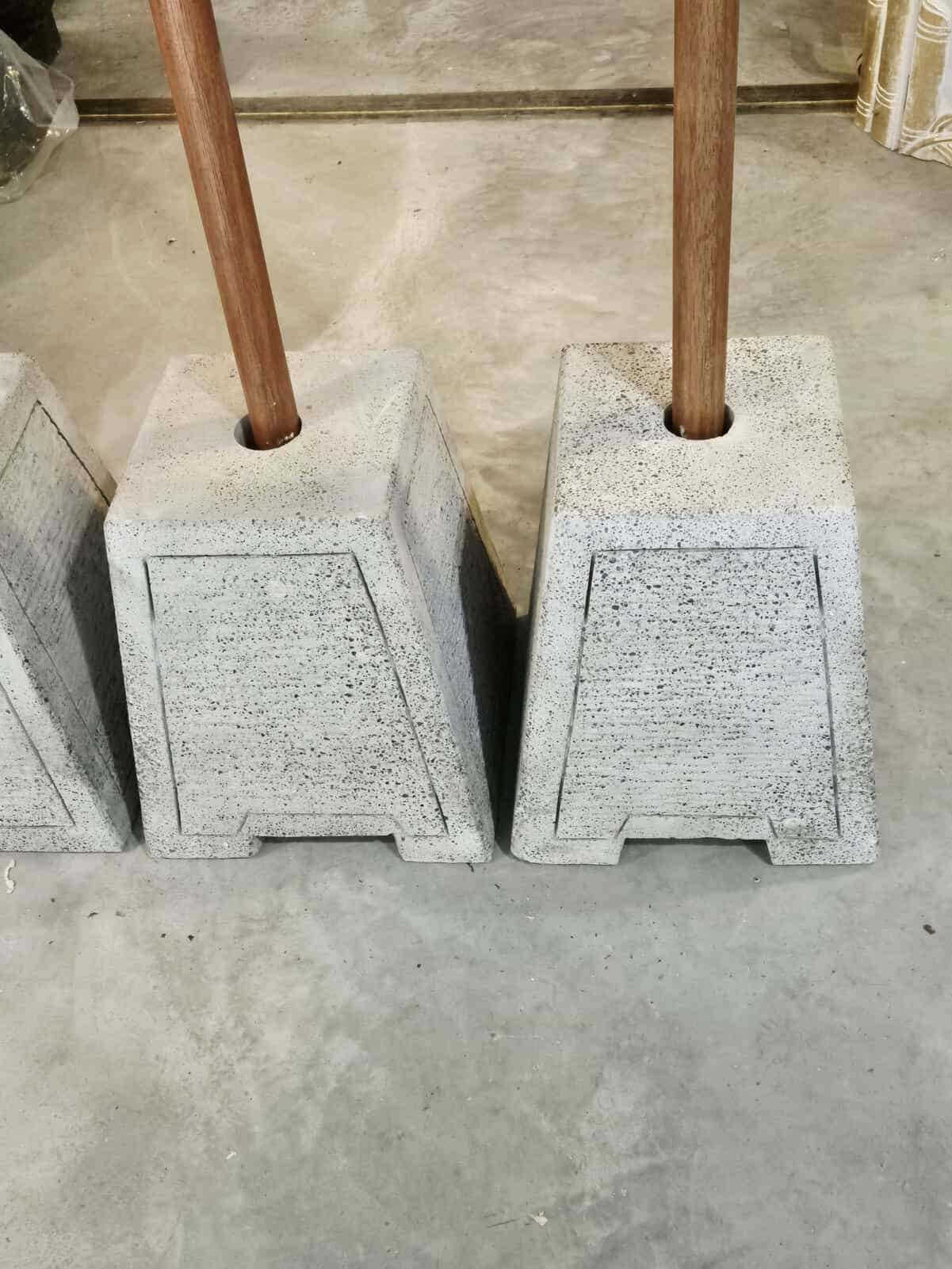 Balinese Large Umbrella Stand – 35x30x20cm CPU21 Crafted in solid concrete for displaying your large 2 meter Balinese umbrellas.
