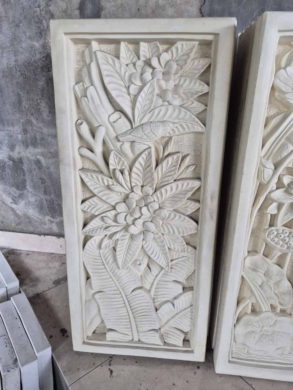 Transform your home or garden with this stunning Frangipani Wall Plaque 90cm - CPD305 from CasaPandan. Its will bring a serene feel to any space.
