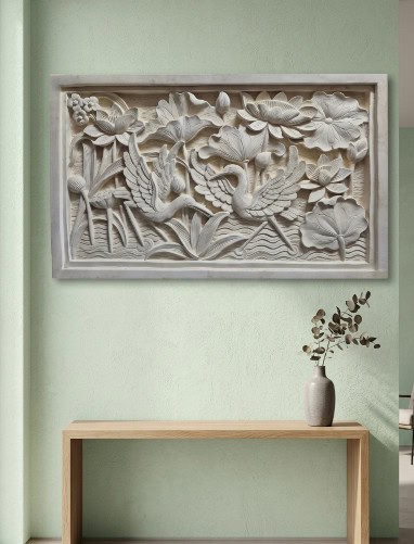 Transform your home or garden with this stunning Brolga & Lotus wall relief 100cm - CPD304 from CasaPandan. Its will bring a serene feel to any space.