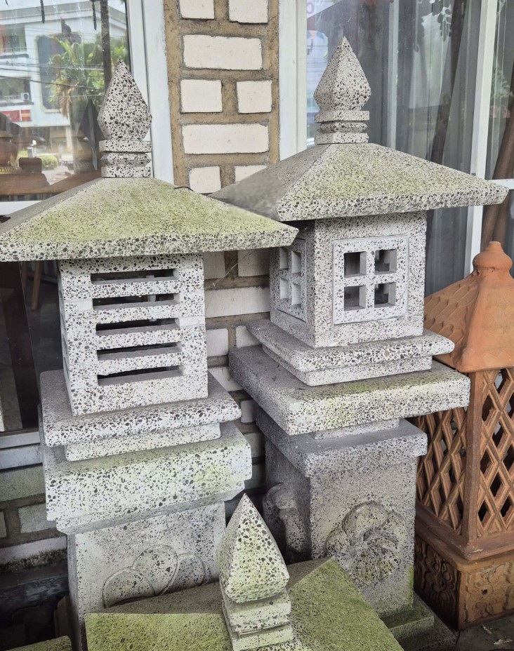 Stone & Concrete Garden Lantern - CPU33 from CasaPandan, handcrafted by the talented Balinese. Bring a serene ambience to your outdoor space.